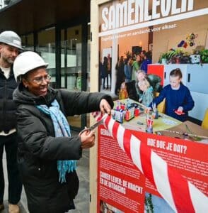 Elba Calmero opent tentoonstelling